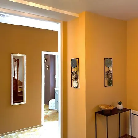 Du Grand Cellerier Сasa de vacaciones *