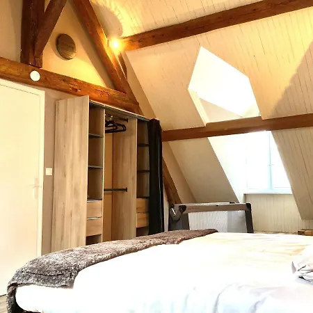 Holiday home Du Grand Cellerier *